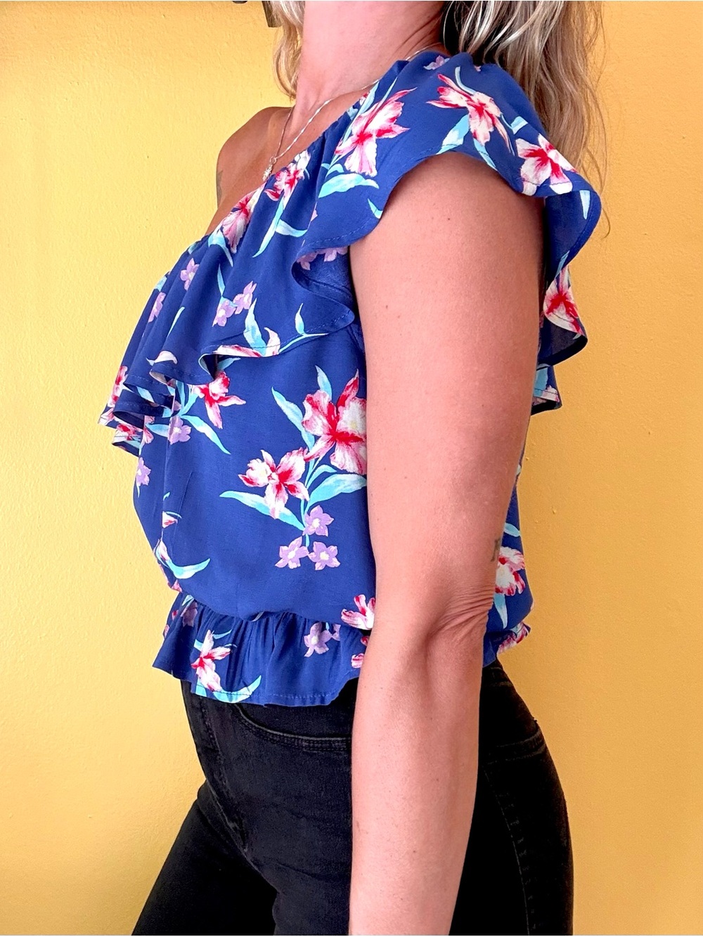 American Eagle Outfitters Blue Floral One-Shoulder Ruffle Top Medium Summer